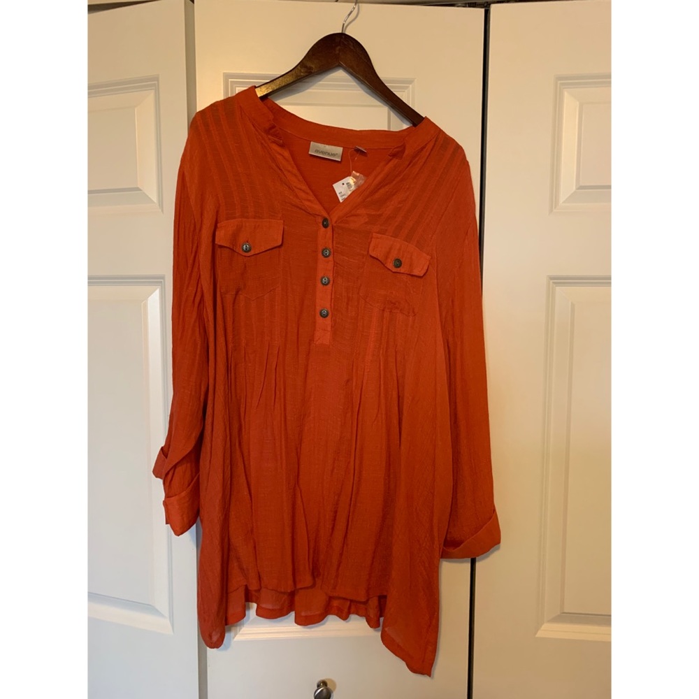 NWT, Avenue, Orange Blouse w Pockets, Size 30-32